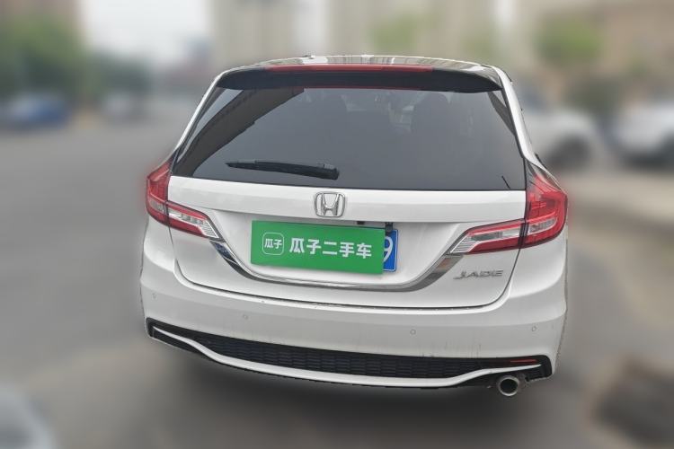 Used Honda Jade 2017 1.8L automatic Comfort version 5 seats Rear