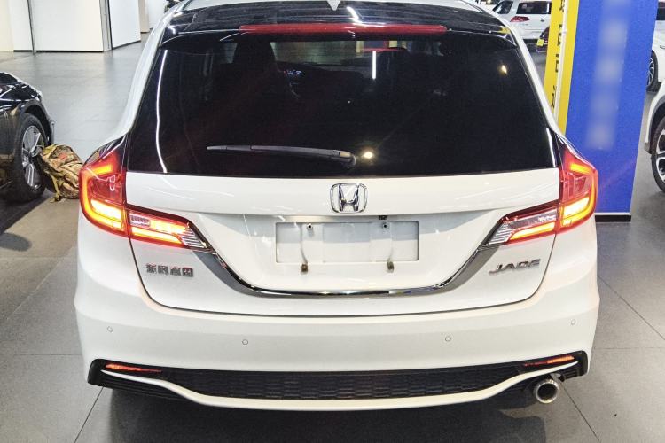 Used Honda Jade 2017 1.8L automatic Comfort version 5 seats Rear