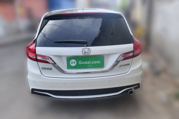 Used Honda Jade 2017 1.8L automatic Comfort version 5 seats Rear