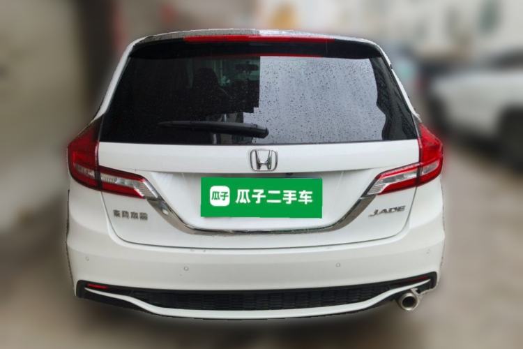 Used Honda Jade 2017 1.8L automatic Comfort version 5 seats Rear