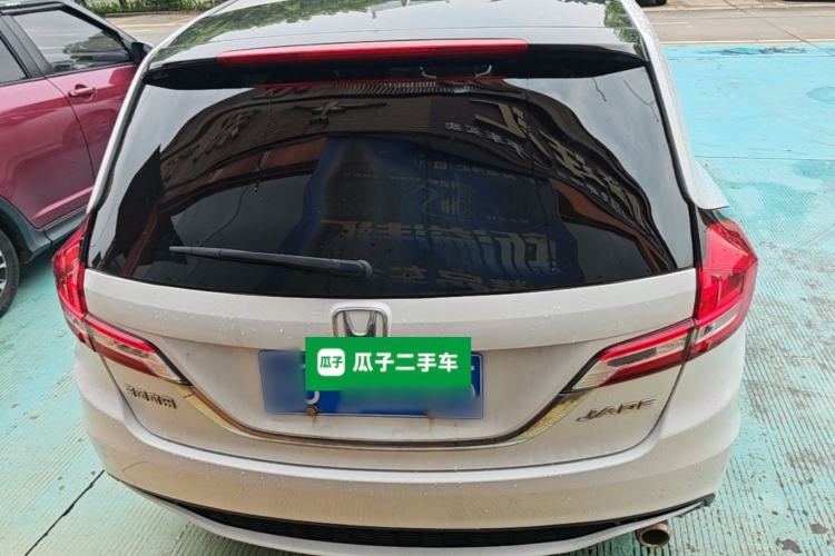 Used Honda Jade 2017 1.8L automatic Comfort version 5 seats Rear