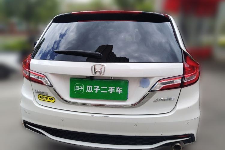 Used Honda Jade 2017 1.8L automatic Comfort version 5 seats Rear