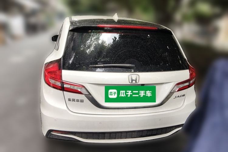 Used Honda Jade 2017 1.8L automatic Comfort version 5 seats Rear