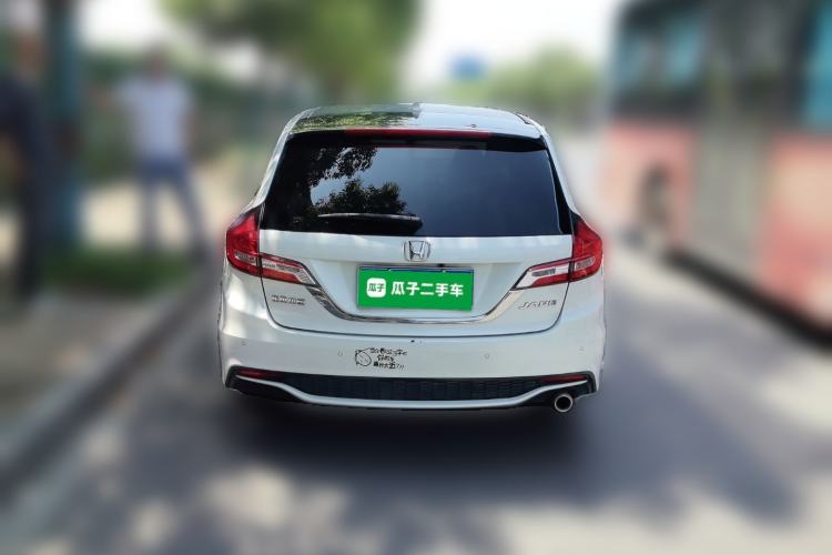 Used Honda Jade 2017 1.8L automatic Comfort version 5 seats Rear