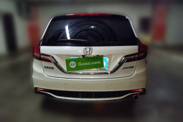 Used Honda Jade 2017 1.8L automatic Comfort version 5 seats Rear