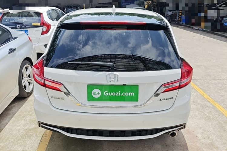 Used Honda Jade 2017 1.8L automatic Comfort version 5 seats Rear
