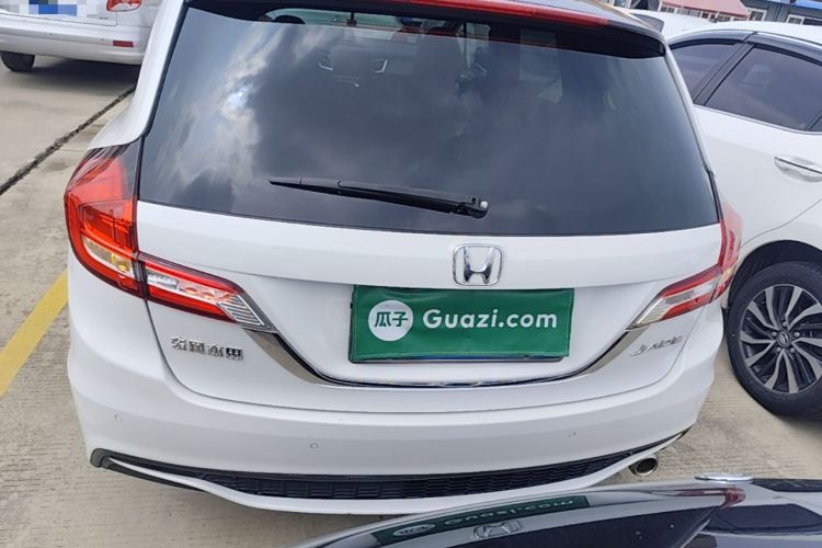 Used Honda Jade 2017 1.8L automatic Comfort version 5 seats Rear