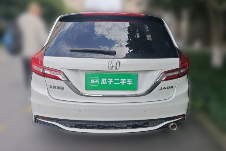 Used Honda Jade 2017 1.8L automatic Comfort version 5 seats Rear