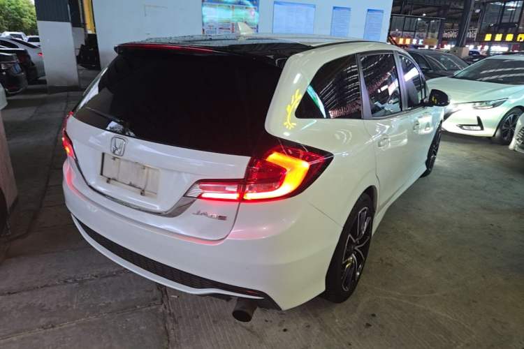 Used Honda Jade 2017 1.8L automatic Comfort version 5 seats Rear Right 45 Deg
