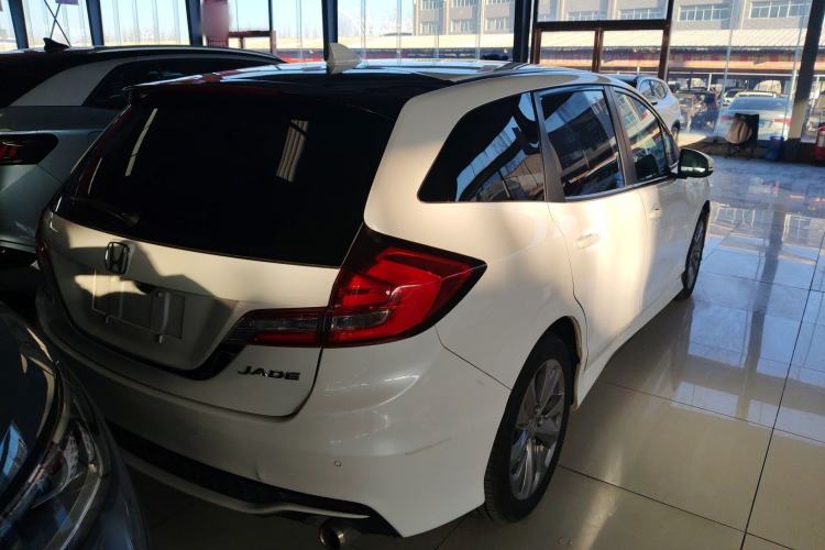Used Honda Jade 2017 1.8L automatic Comfort version 5 seats Rear Right 45 Deg