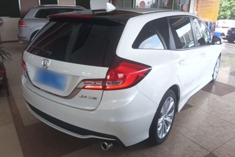 Used Honda Jade 2017 1.8L automatic Comfort version 5 seats Rear Right 45 Deg
