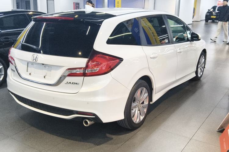 Used Honda Jade 2017 1.8L automatic Comfort version 5 seats Rear Right 45 Deg