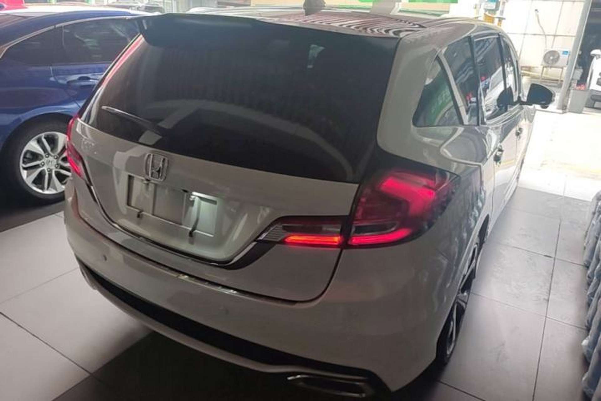 Used Honda Jade 2017 210 TURBO CVT Luxury Edition 5 Seats Rear Right 45 Deg