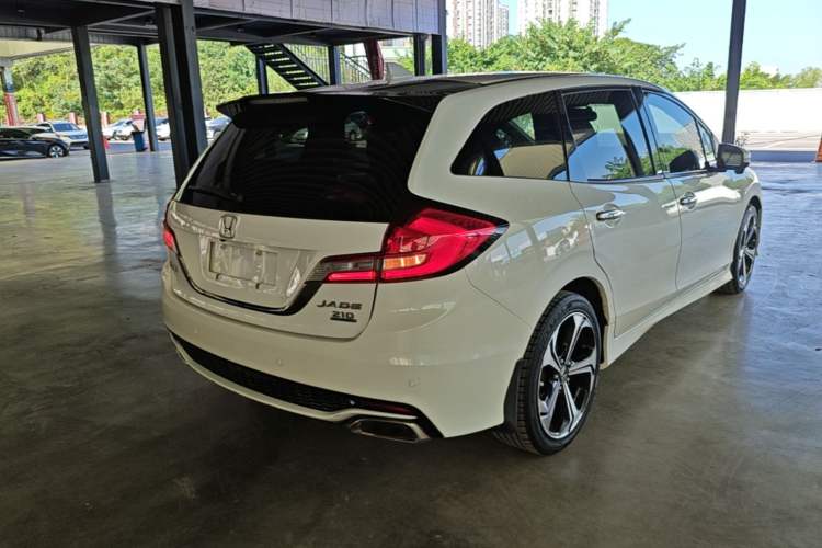 Used Honda Jade 2017 210 TURBO CVT Luxury Edition 5 Seats Rear Right 45 Deg