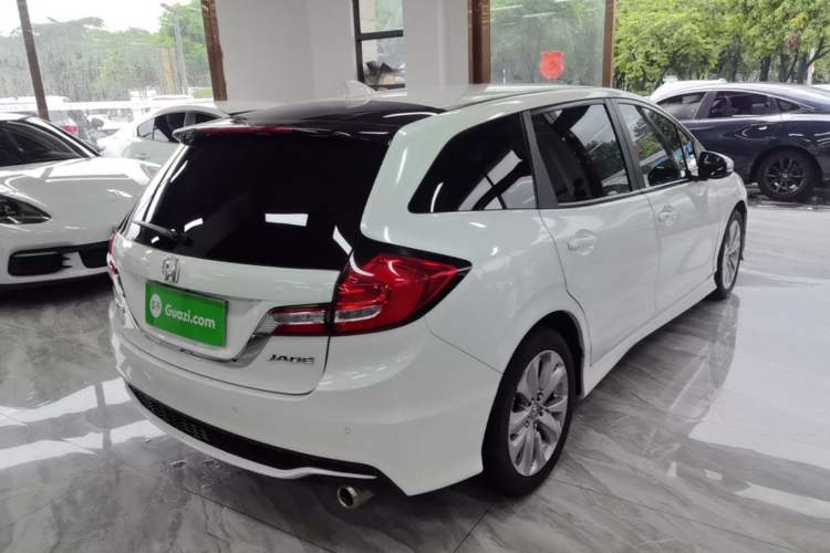 Used Honda Jade 2017 1.8L automatic Comfort version 5 seats Rear Right 45 Deg