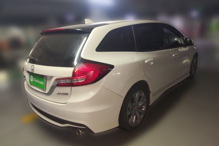Used Honda Jade 2017 1.8L automatic Comfort version 5 seats Rear Right 45 Deg