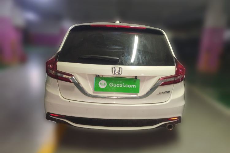 Used Honda Jade 2017 1.8L automatic Comfort version 5 seats Rear
