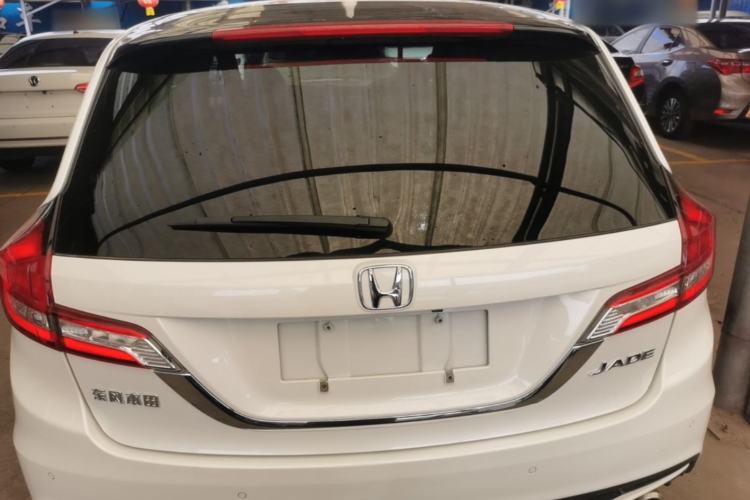 Used Honda Jade 2017 1.8L automatic Comfort version 5 seats Rear