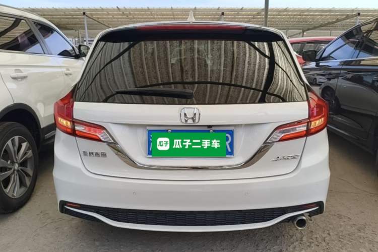 Used Honda Jade 2017 1.8L automatic Comfort version 5 seats Rear