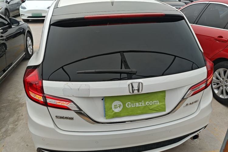 Used Honda Jade 2017 1.8L automatic Comfort version 5 seats Rear