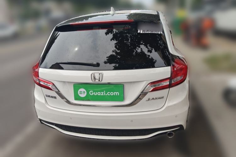 Used Honda Jade 2017 1.8L automatic Comfort version 5 seats Rear