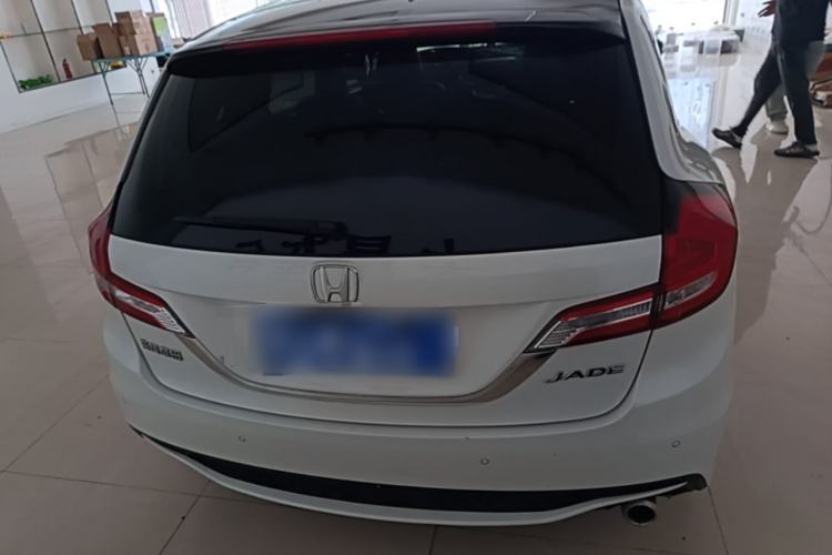 Used Honda Jade 2017 1.8L automatic Comfort version 5 seats Rear