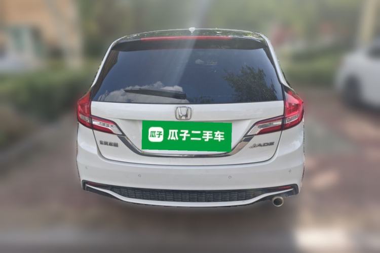 Used Honda Jade 2017 1.8L automatic Comfort version 5 seats Rear