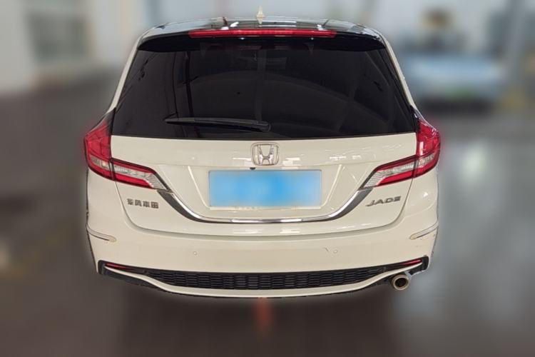 Used Honda Jade 2017 1.8L automatic Comfort version 5 seats Rear