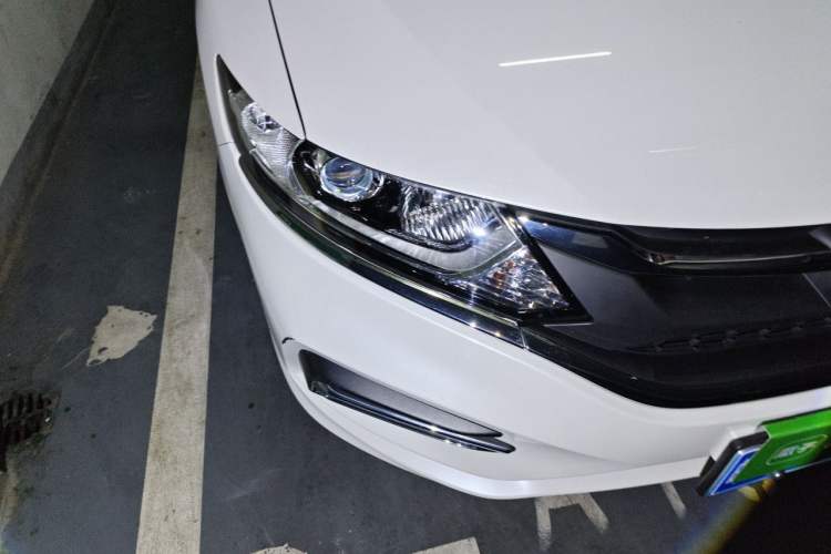 Used Honda Jade 2017 1.8L automatic Comfort version 5 seats Right Front Headlight