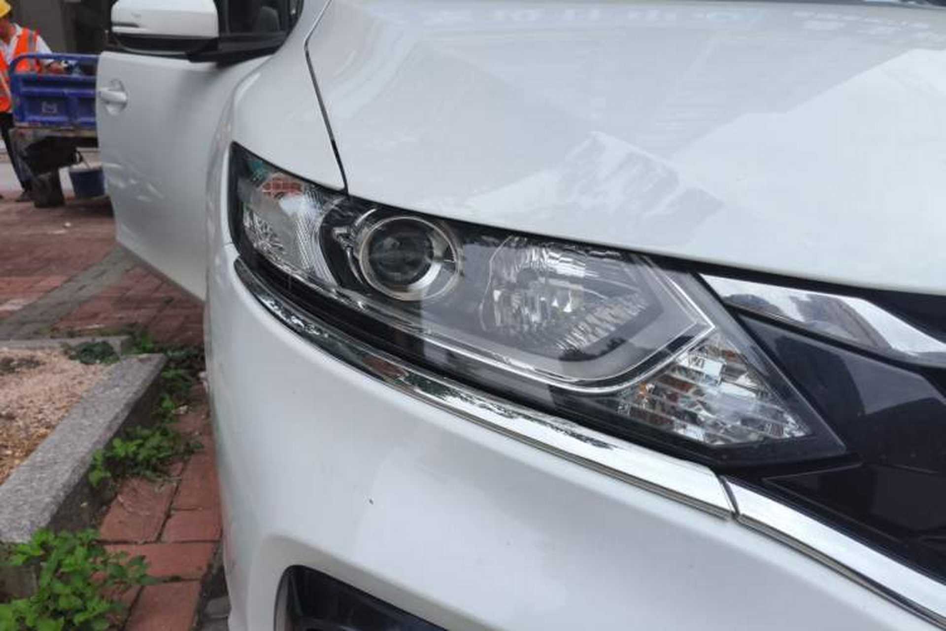 Used Honda Jade 2017 210TURBO CVT Fashion Edition 5-seater Right Front Headlight
