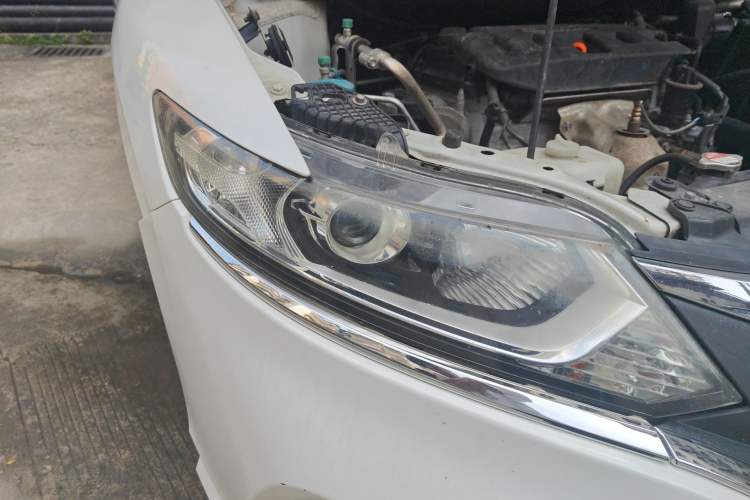Used Honda Jade 2017 1.8L automatic Comfort version 5 seats Right Front Headlight