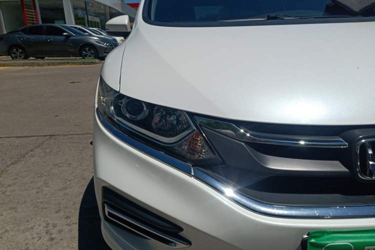 Used Honda Jade 2017 1.8L automatic Comfort version 5 seats Right Front Headlight