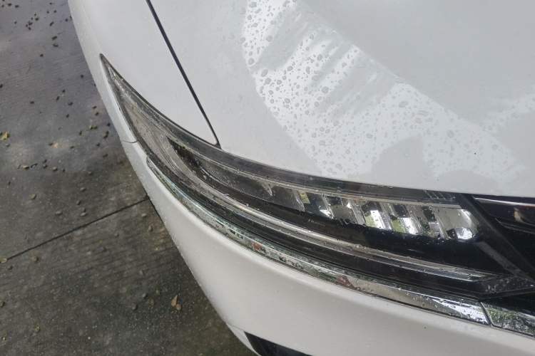 Used Honda Jade 2017 210 TURBO CVT Luxury Edition 5 Seats Right Front Headlight