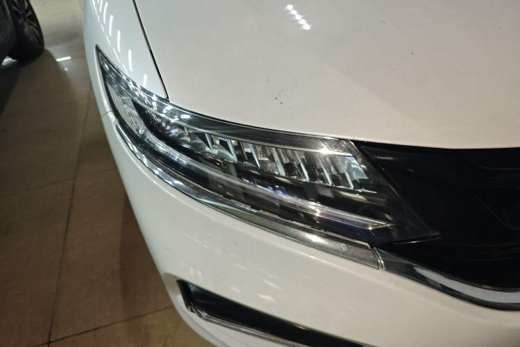 Used Honda Jade 2017 210TURBO CVT Fashion Edition 5-seater Right Front Headlight