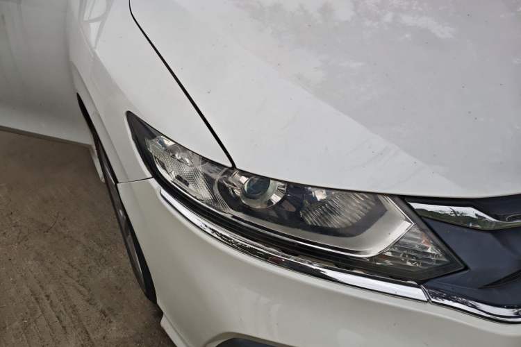 Used Honda Jade 2017 1.8L automatic Comfort version 5 seats Right Front Headlight
