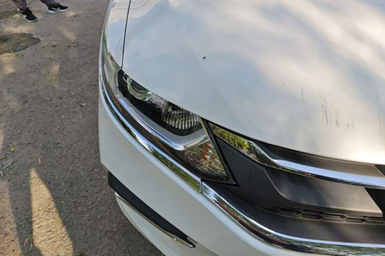 Used Honda Jade 2017 1.8L automatic Comfort version 5 seats Right Front Headlight