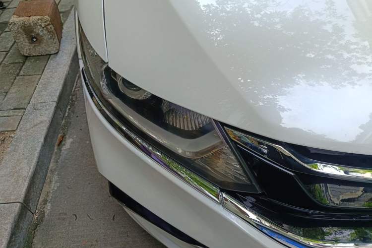 Used Honda Jade 2017 210TURBO CVT Fashion Edition 5-seater Right Front Headlight