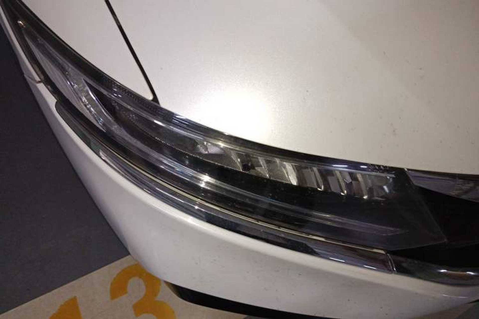 Used Honda Jade 2017 210TURBO CVT Fashion Edition 5-seater Right Front Headlight