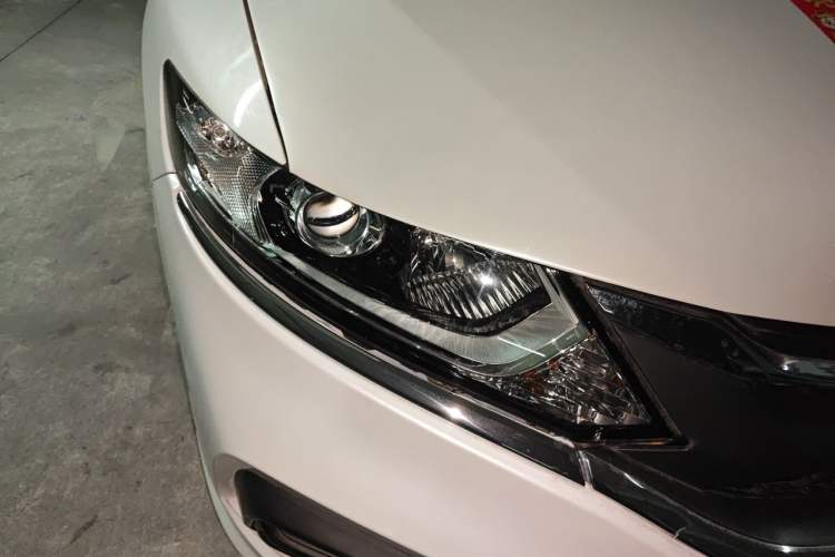 Used Honda Jade 2017 1.8L Automatic Classic Edition 5 seats Right Front Headlight