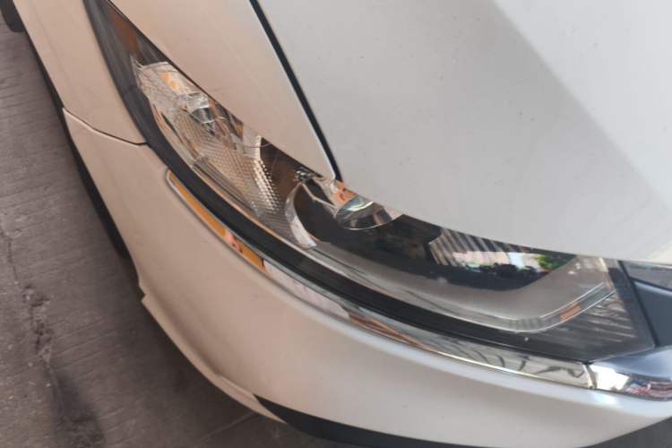 Used Honda Jade 2017 1.8L automatic Comfort version 5 seats Right Front Headlight