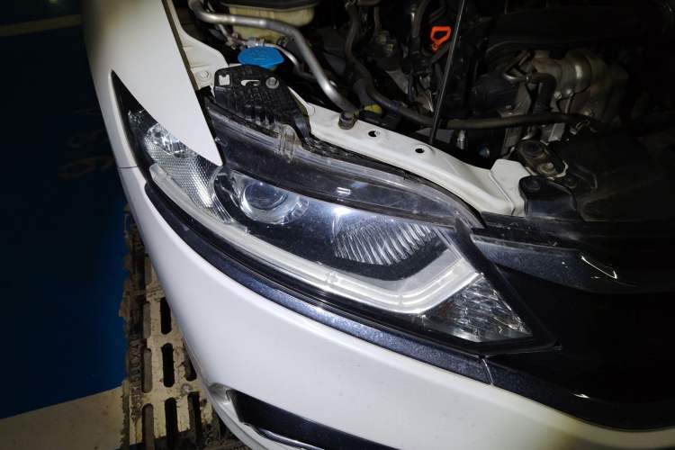 Used Honda Jade 2017 210TURBO CVT Fashion Edition 5-seater Right Front Headlight