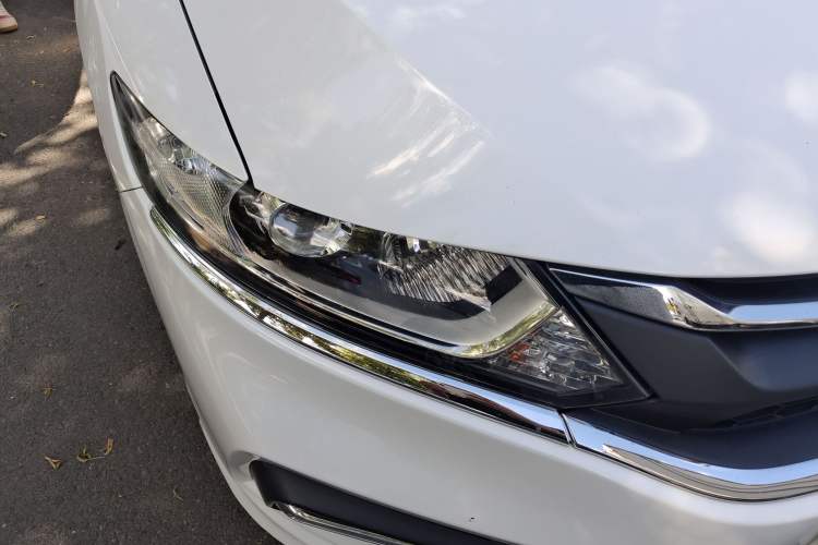 Used Honda Jade 2017 1.8L automatic Comfort version 5 seats Right Front Headlight