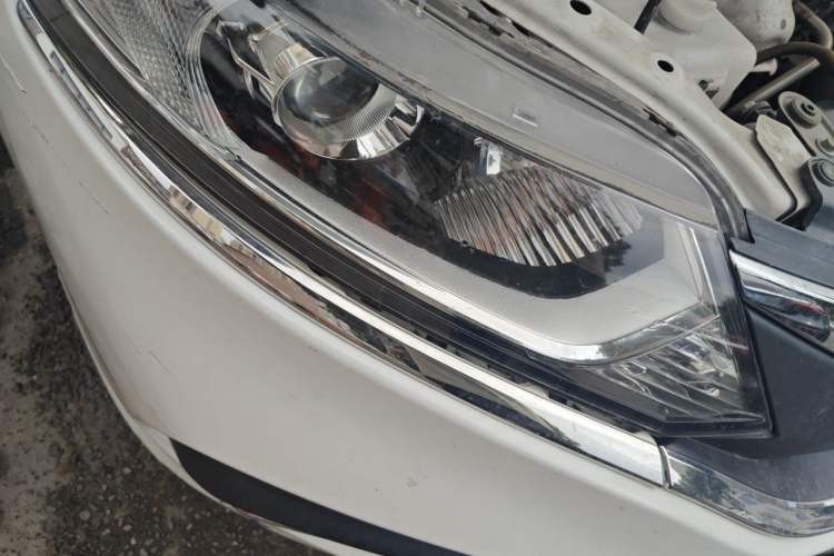 Used Honda Jade 2017 1.8L automatic Comfort version 5 seats Right Front Headlight