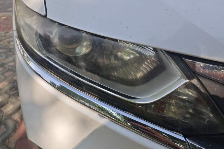 Used Honda Jade 2017 1.8L automatic Comfort version 5 seats Right Front Headlight