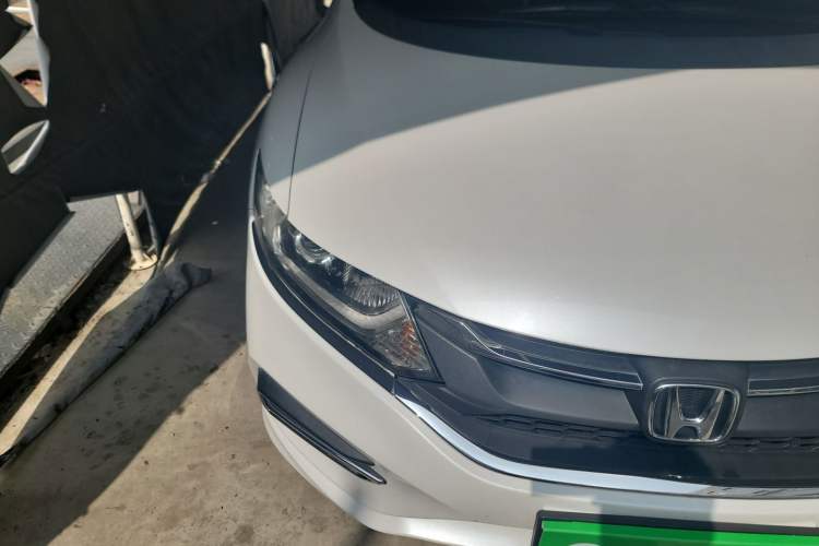 Used Honda Jade 2017 1.8L automatic Comfort version 5 seats Right Front Headlight