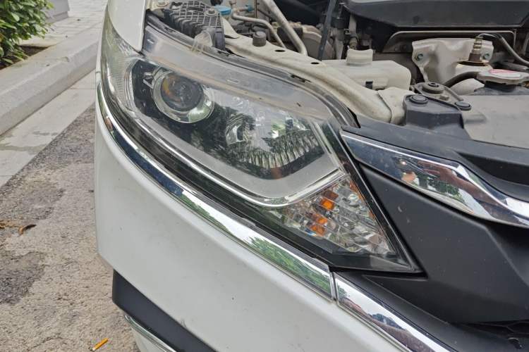 Used Honda Jade 2017 1.8L automatic Comfort version 5 seats Right Front Headlight