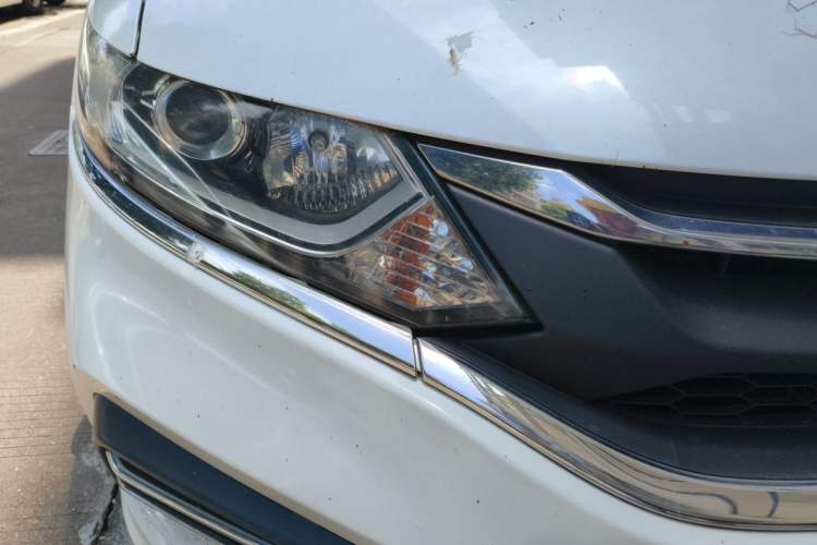 Used Honda Jade 2017 1.8L automatic Comfort version 5 seats Right Front Headlight