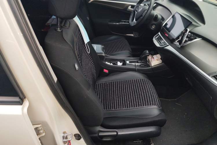 Used Honda Jade 2017 1.8L Automatic Classic Edition 5 seats Right Front Seat