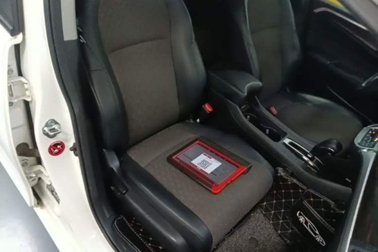 Used Honda Jade 2017 1.8L automatic Comfort version 5 seats Right Front Seat