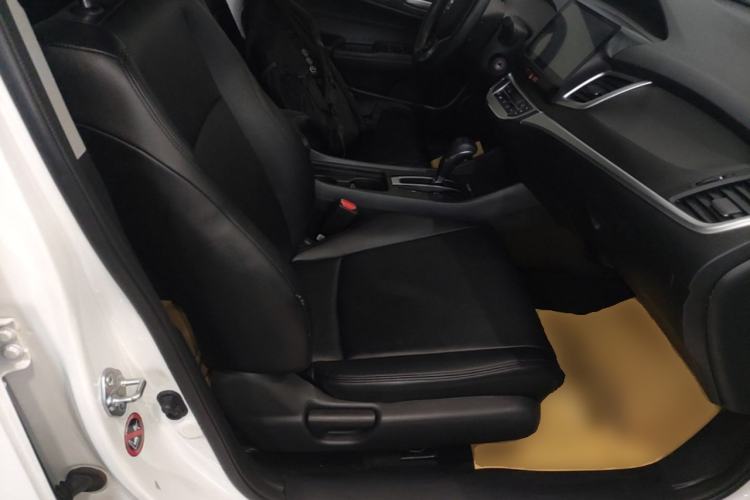 Used Honda Jade 2017 1.8L Automatic Classic Edition 5 seats Right Front Seat